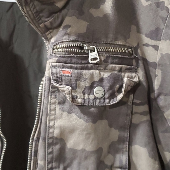 Levi's came jacket. - Picture 4 of 7